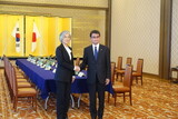 河野外相「平昌五輪への安倍首相の出席は難しい」