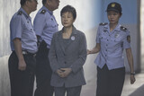 朴槿恵、４０億ウォンを弁護士に任せた…検察「財産処分禁止」請求