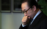 ［社説］李元大統領「１００億ウォン疑惑」にもだんまりか