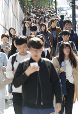 「両親の資産が多いほど、子どもは短い時間働き多い賃金をもらう」