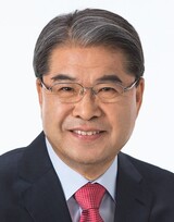 京畿教育監「京畿道の教師たちに６カ月ずつ有給研究休暇を与える」