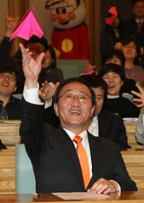 進歩政治、アイコンを失う