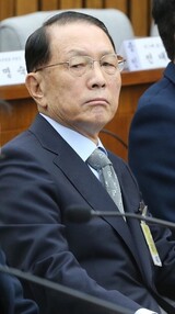 金淇春元秘書室長、釈放から３日で「強制徴用裁判取引」と関連し検察調査