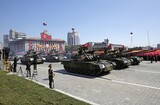 「ニュース分析」北朝鮮、ＩＣＢＭなしの軍事パレードで米国との交渉意志を再確認