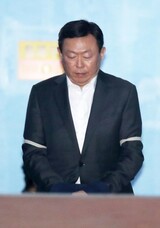 ［記者手帳］容疑増えても財閥は執行猶予で釈放…裁判所の「２審伝心」
