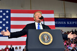 トランプ大統領「金正恩と相性が良い…『恋に落ちた』は比喩的な表現」
