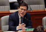 チェ・ジョング金融委員長、サムスン物産に対する監理要求に「一理ある」