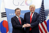 トランプ、米中首脳会談で金委員長に“友情と尊敬”明らかに