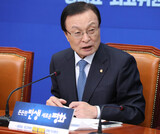 ［記者手帳］イ・ヘチャン民主党代表の「後れたジェンダー感受性」