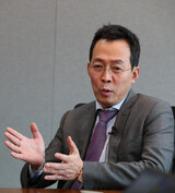 ［インタビュー］シム・ソクヒ選手弁護人「選手村での被害、国の責任を追及せよ」