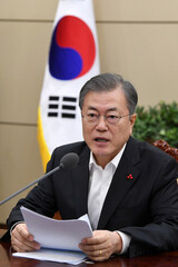 文大統領、「米国官民の一部に北朝鮮懐疑論強い…超党派的外交が重要」