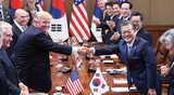 ［ニュース分析］南北首脳、トランプ大統領の訪韓前に膝突き合わせるか