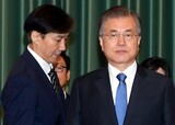 ［社説］文大統領の最低支持率４０%が語ること