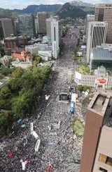 「検察改革ろうそく」に対抗集会、保守陣営の総力戦