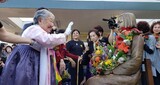 「忘れません」…ワシントンの「平和の少女像」３年ぶりに安息の地に