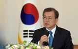 文大統領の国政支持率４５%…政党指導者の好感度では李首相が再び１位