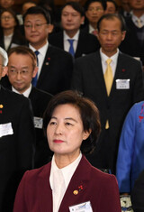 チュ法務部長官、来週検察人事…「ユン・ソクヨル師団」の弱体化図るか
