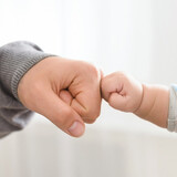 “１０代の父母”２５％は月収５０万ウォン以下、支援対策もなし