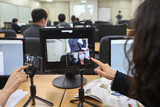 史上初のオンラインで始業、実験台になった教育現場