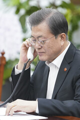 ベトナム首相「韓国の診断検査は世界の模範…防疫協力していこう」
