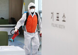 ＷＨＯ基準コロナ危険度「レベル３」に引き下げ…投票日が生活防疫転換のヤマ場