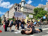［ルポ］「黒人死亡」抗議デモ、「私も息ができない」ホワイトハウス前で怒りの叫び