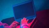 課題提出させたら１８禁映像アップロード…遠隔授業で「教師へのセクハラ」増