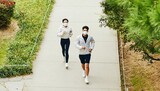 韓国国民の４２％「新型コロナで体重増」…「毎週１５０分以上」の早歩きを