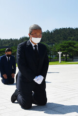 李明博・朴槿恵両大統領について、野党第一党代表が「国民に謝罪する時が来た」