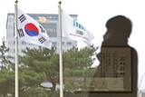 韓国史上初の検察総長懲戒委員会「１５日に追加審議」…ユン総長は欠席