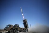 日本、「敵基地攻撃」可能になるか