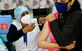 インド製のアストラゼネカのワクチン、２月まで輸出禁止…韓国にも影響か