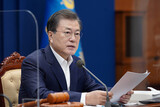［ニュース分析］文大統領、謝罪で怒りを鎮め「積弊清算」で攻勢へ転換？