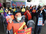 韓国の漁業者が同時多発海上デモ…「日本の原発汚染水が水産業の存立を脅かす」