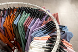 服は買わないのが「最高のエコ」…衣類産業、世界のＣＯ２排出量の１０%を占める