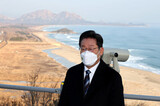 韓国与党のイ・ジェミョン候補、江原道で「保守の安保ポピュリズムは病的なレベル」