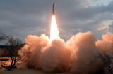 ウクライナ戦争のさなか、北朝鮮のミサイルまで…韓国の戦略的立場狭まるか