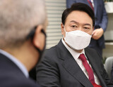 尹次期大統領「女性家族部、歴史的使命全うした…割り当て制は『ポスト分け合い』」