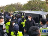 韓国大学生進歩連合、尹次期大統領の配偶者「拘束せよ」訴え…最高検察庁で奇襲デモ