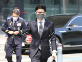 このために民情首席室廃止？…「ハン・ドンフン小統領」現実に