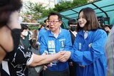 共に民主党のパク・チヒョン委員長「韓国女性の道しるべ」…米ブルームバーグが評価