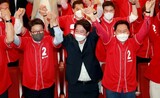 韓国地方選で国政運営の動力確保した尹錫悦政権、強攻ドライブかける