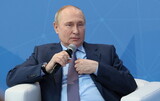 プーチン大統領、ピョートル大帝の功績言及し「奪ったのではなく取り戻した」