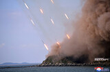 北朝鮮、１カ月ぶりに東・西海緩衝区域に放射砲１３０発発射