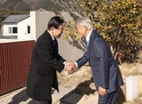 文前大統領「民主主義を後退させてはならない…党代表を中心に民生解決を」