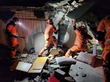 トルコへ急派の韓国緊急救護隊、初日に生存者５人を救出