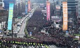 建設現場を「建暴」と圧迫する韓国政府に怒り…労働者４万人、光化門を埋め尽くす