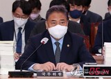 韓国外相、「日韓文化交流基金」代表団と４年ぶりに面会