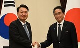 ［社説］「日本の汚染水」容認して帰国した大統領に賛辞を送る韓国の政府与党