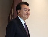 尹錫悦大統領の支持率３０％…「経済悪化・独断」否定評価の影響